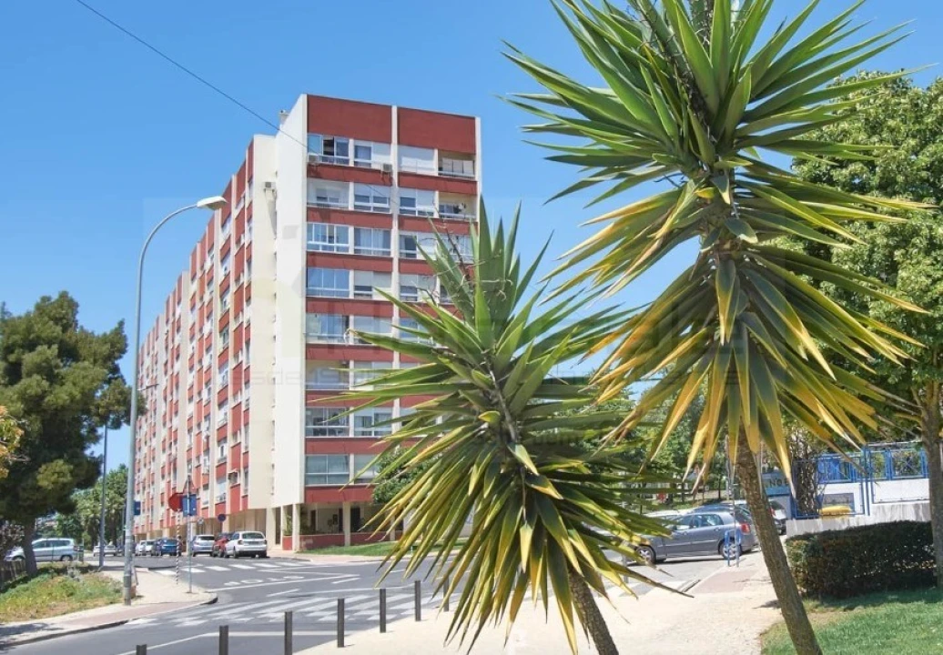 Apartamento T3 para Venda em Oeiras e São Julião da Barra, Paço de Arcos e Caxias Foto 1