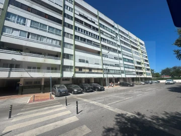 Apartamento T3 para Venda em Oeiras e São Julião da Barra, Paço de Arcos e Caxias