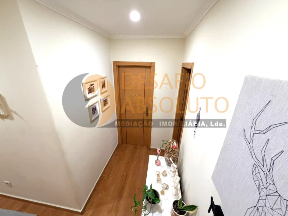 Moradia T3 para Venda em Laranjeiro e Feijó Foto 4