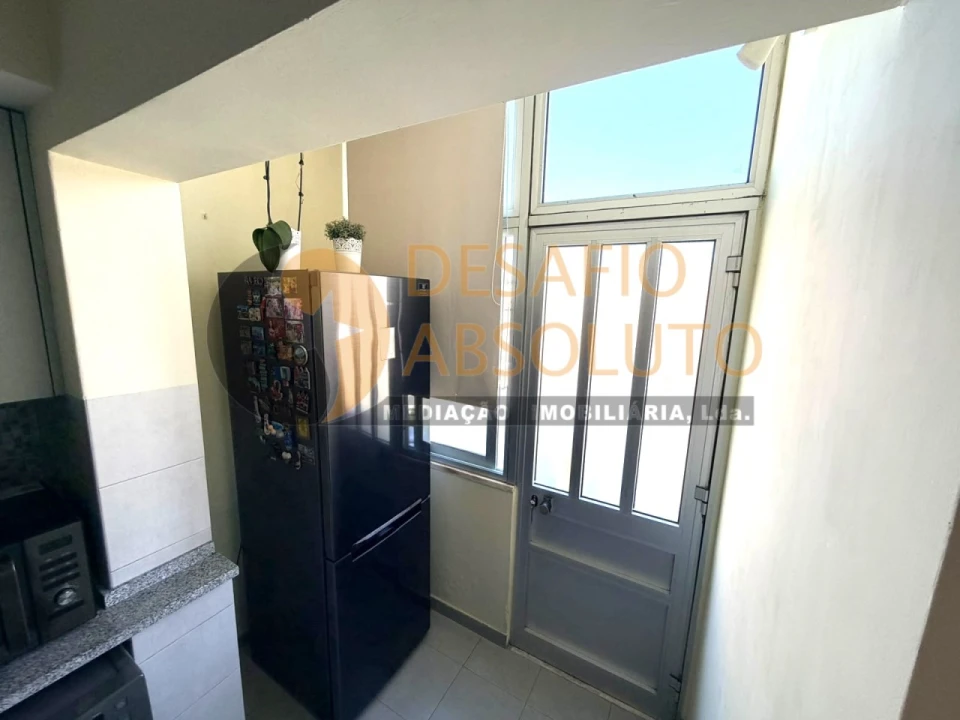 Moradia T3 para Venda em Laranjeiro e Feijó Foto 10