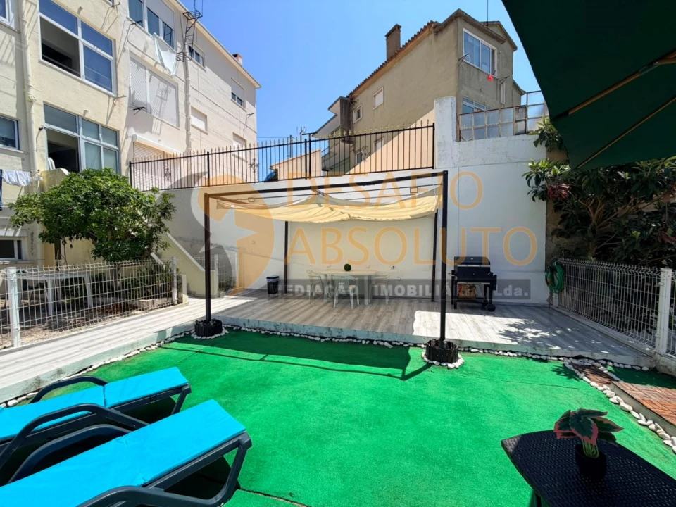 Moradia T3 para Venda em Laranjeiro e Feijó Foto 28