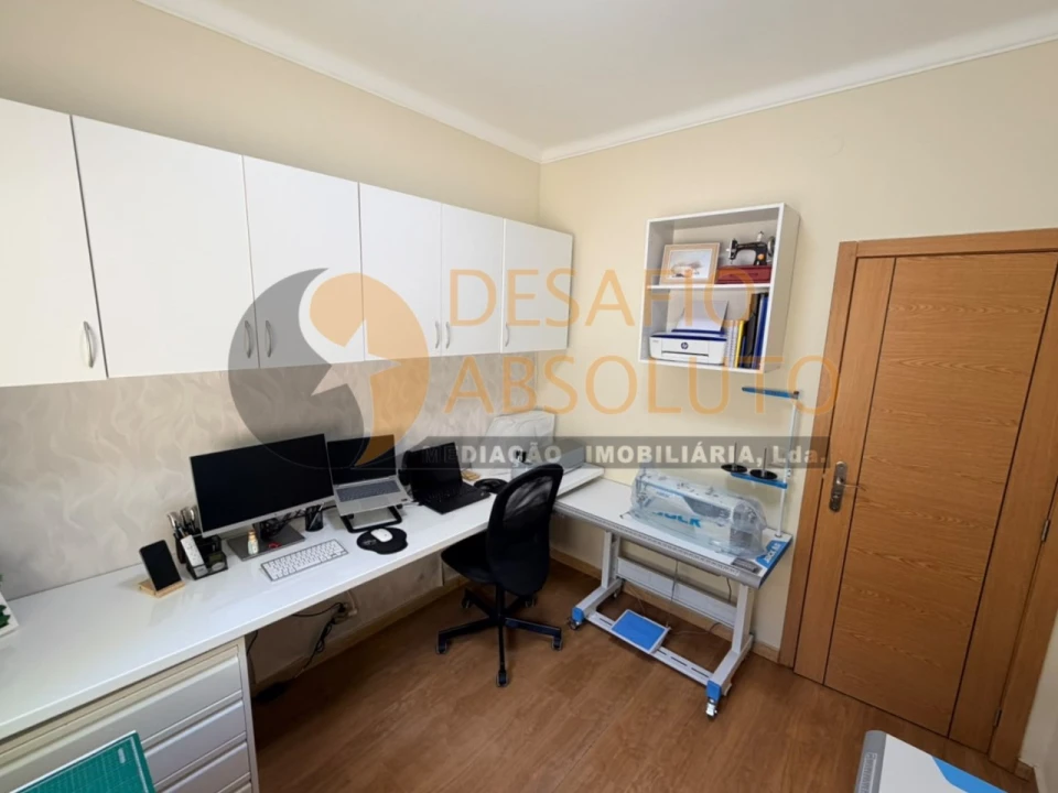 Moradia T3 para Venda em Laranjeiro e Feijó Foto 13