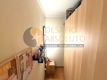 Moradia T3 para Venda em Laranjeiro e Feijó