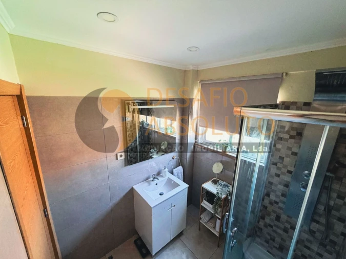Moradia T3 para Venda em Laranjeiro e Feijó Foto 26