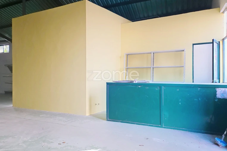 Terreno Comércio / Armazém para Arrendamento em Abrunheira, Verride e Vila Nova da Barca Foto 10