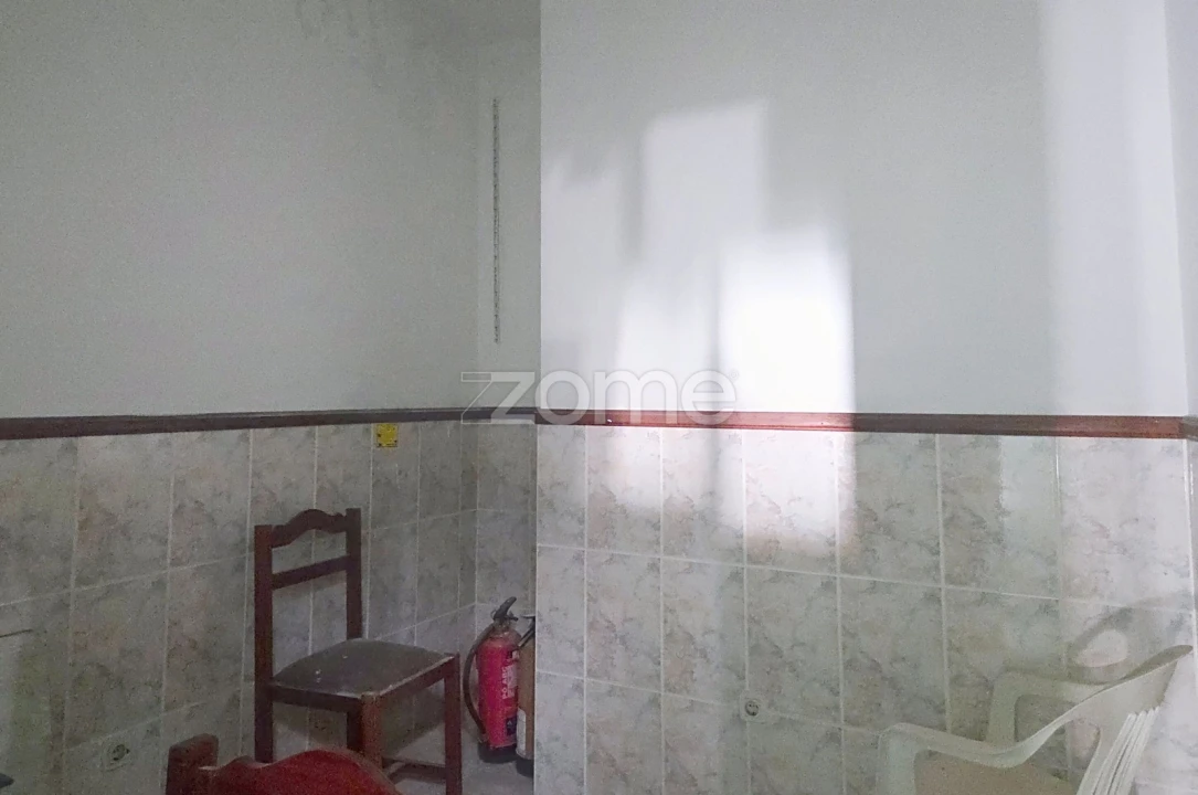 Terreno Comércio / Armazém para Arrendamento em Abrunheira, Verride e Vila Nova da Barca Foto 13