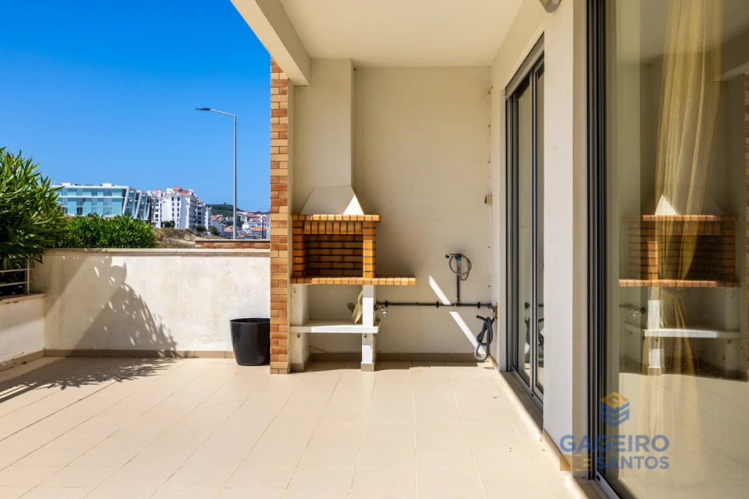 Apartamento T3 para Venda em São Martinho do Porto Foto 12