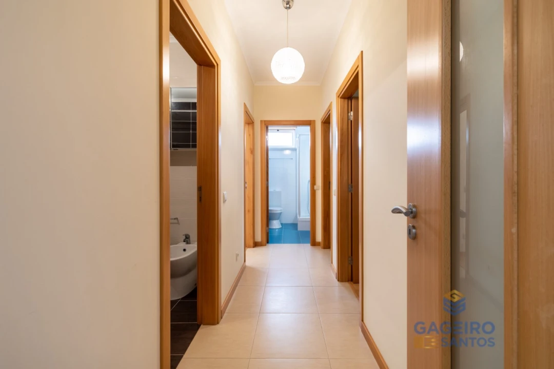 Apartamento T3 para Venda em São Martinho do Porto Foto 13