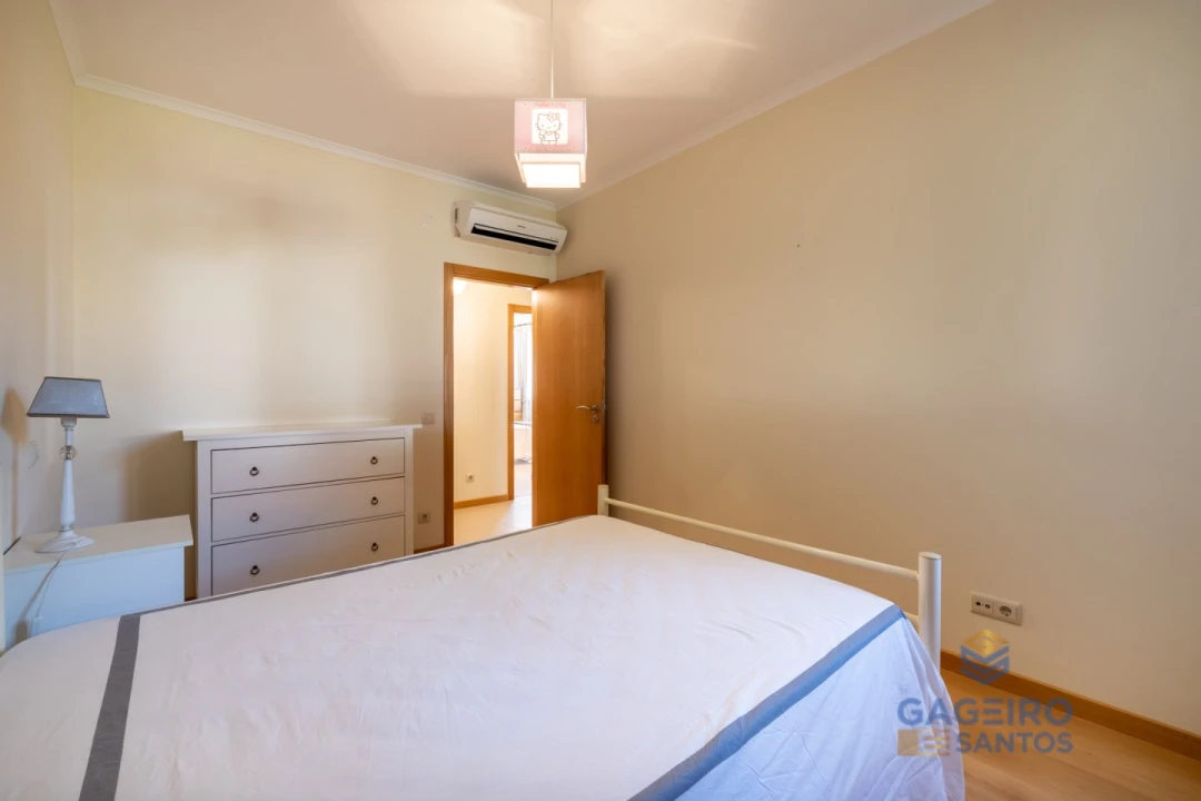 Apartamento T3 para Venda em São Martinho do Porto Foto 19