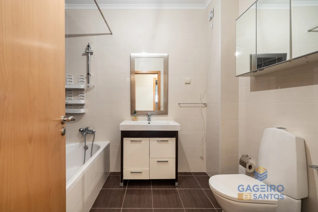 Apartamento T3 para Venda em São Martinho do Porto Foto 15