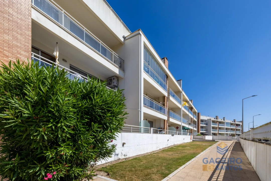 Apartamento T3 para Venda em São Martinho do Porto Foto 28