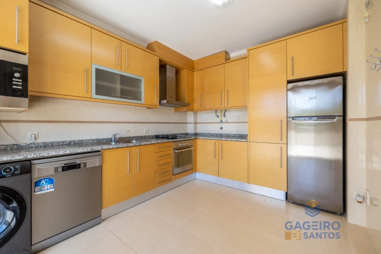 Apartamento T3 para Venda em São Martinho do Porto Foto 10