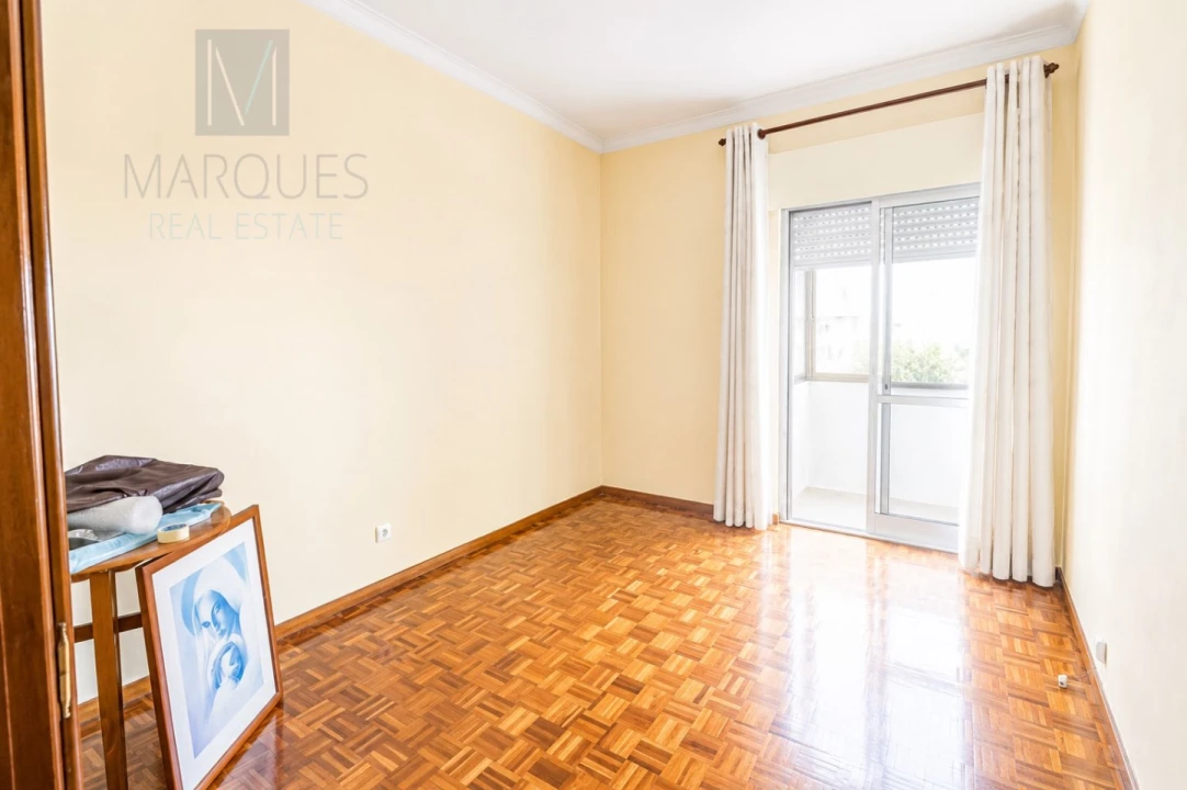 Apartamento T3 para Venda em Laranjeiro e Feijó Foto 18
