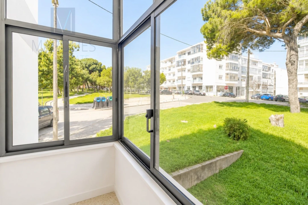 Apartamento T3 para Venda em Laranjeiro e Feijó Foto 20