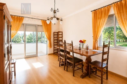 Apartamento T3 para Venda em Laranjeiro e Feijó