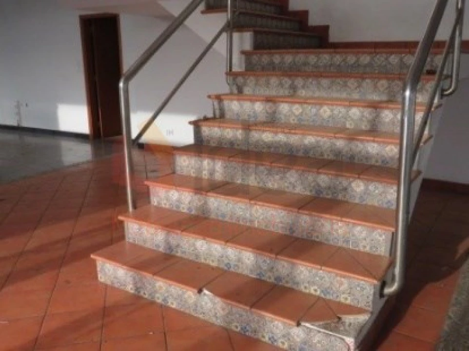 Armazém para Venda em Quinta do Anjo Foto 13