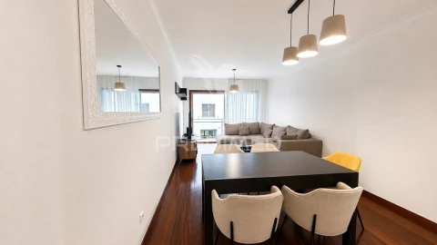 Apartamento T2 para Venda em Funchal (São Pedro)