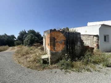 Moradia T0 para Venda em Moncarapacho e Fuseta