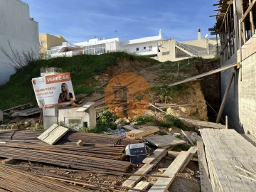 Terreno para Venda em Moncarapacho e Fuseta