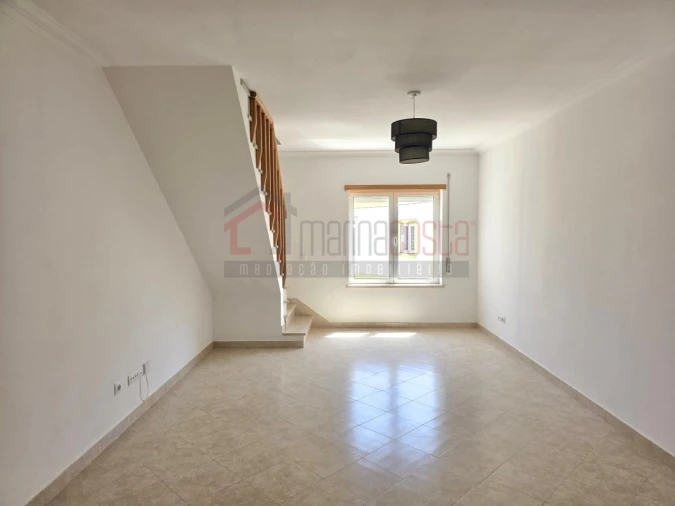 Apartamento T1 para Venda em Atouguia da Baleia Foto 3