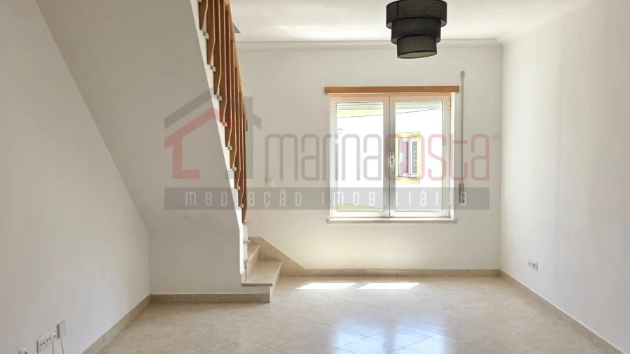 Apartamento T1 para Venda em Atouguia da Baleia
