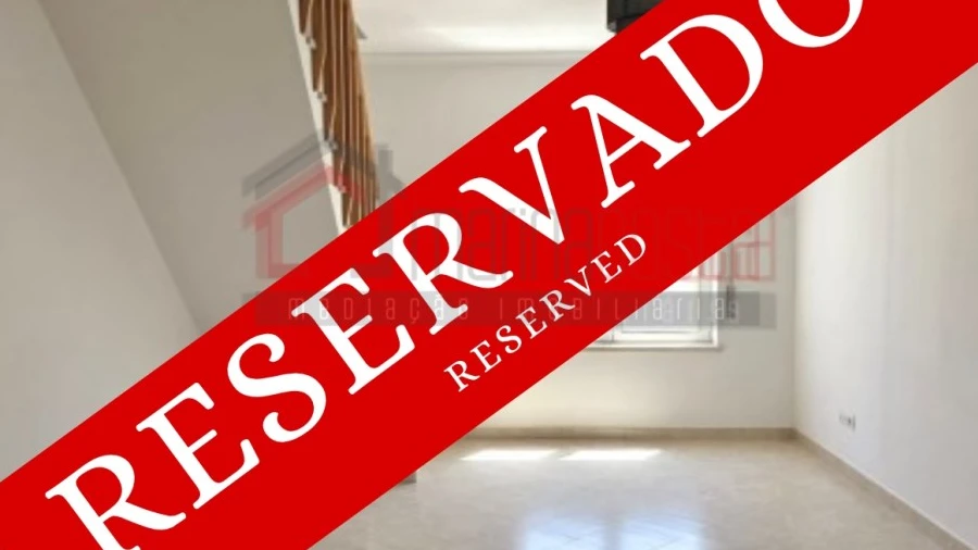 Apartamento T1 para Venda em Atouguia da Baleia