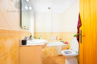 Apartamento T2 para Venda em Loule (São Clemente)