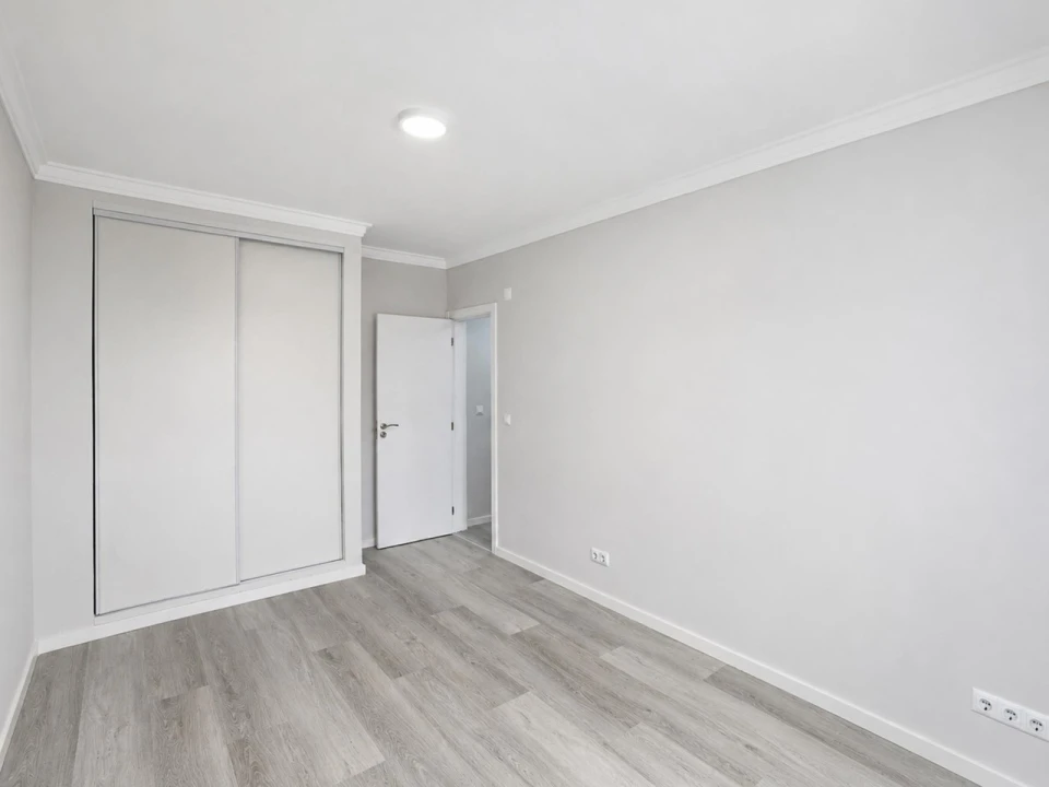 Apartamento T2 para Venda em Corroios Foto 12