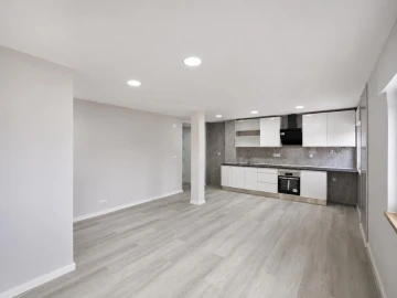 Apartamento T2 para Venda em Corroios