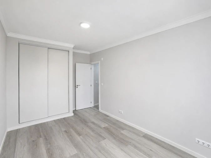 Apartamento T2 para Venda em Corroios Foto 12