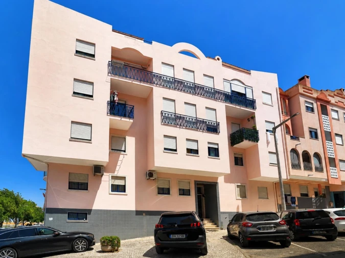 Apartamento T2 para Venda em Corroios Foto 15