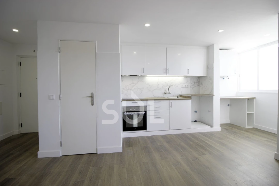 Apartamento T3 para Venda em Portimão Foto 4
