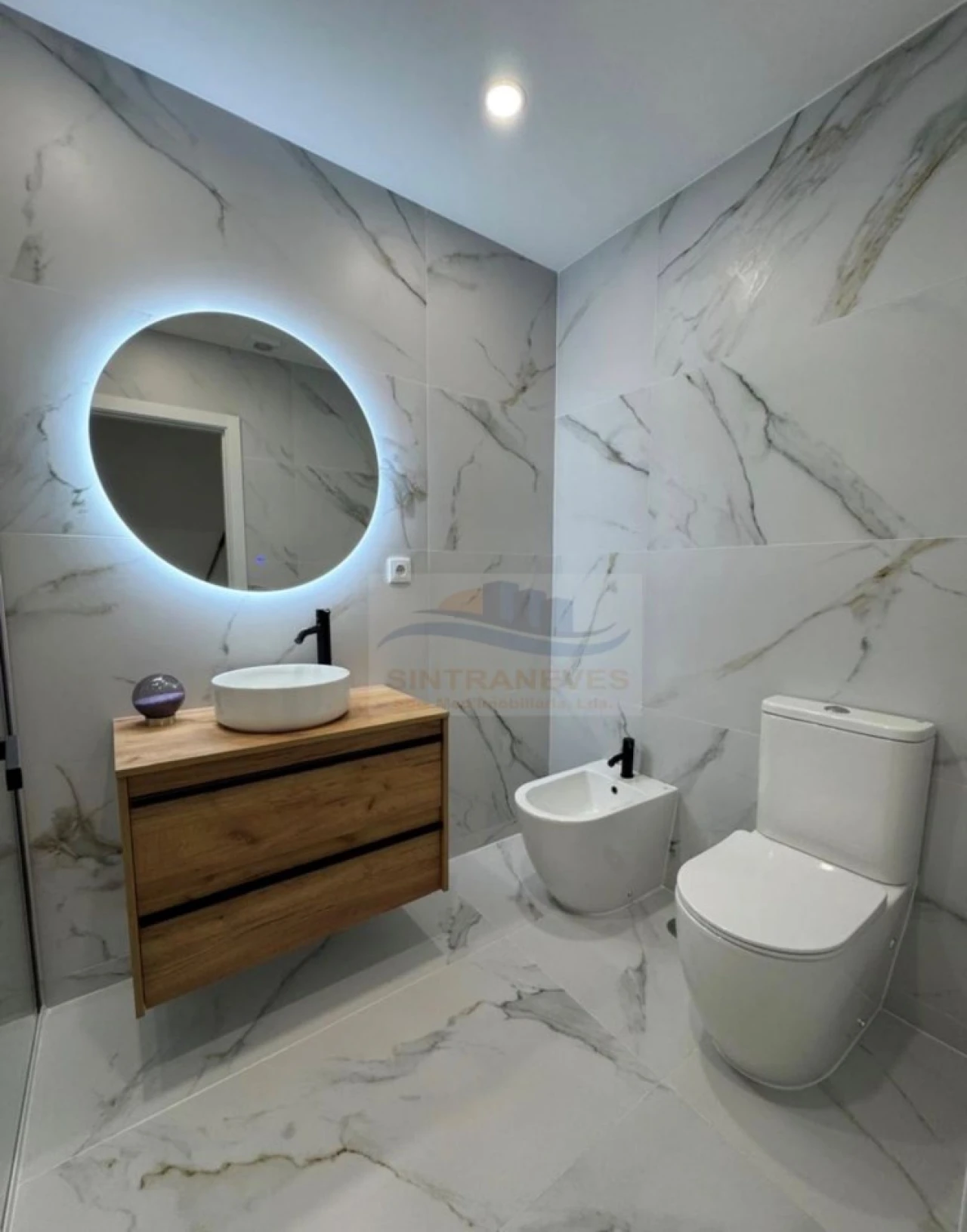 Apartamento T2 para Venda em Algueirão-Mem Martins Foto 1