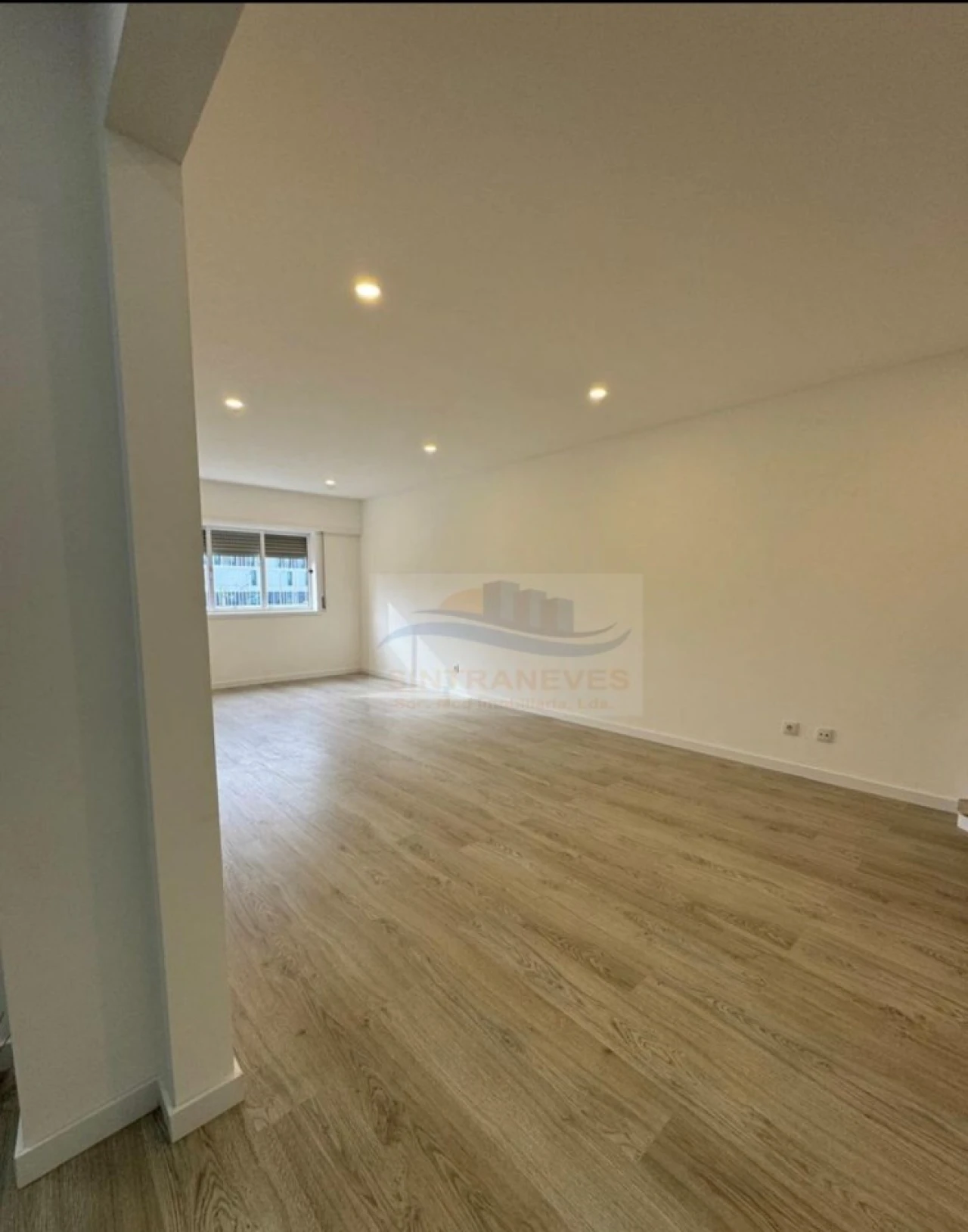 Apartamento T2 para Venda em Algueirão-Mem Martins Foto 9