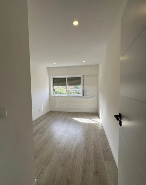 Apartamento T2 para Venda em Algueirão-Mem Martins