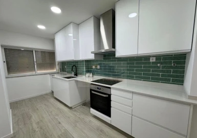 Apartamento T2 para Venda em Algueirão-Mem Martins