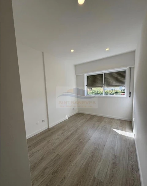 Apartamento T2 para Venda em Algueirão-Mem Martins