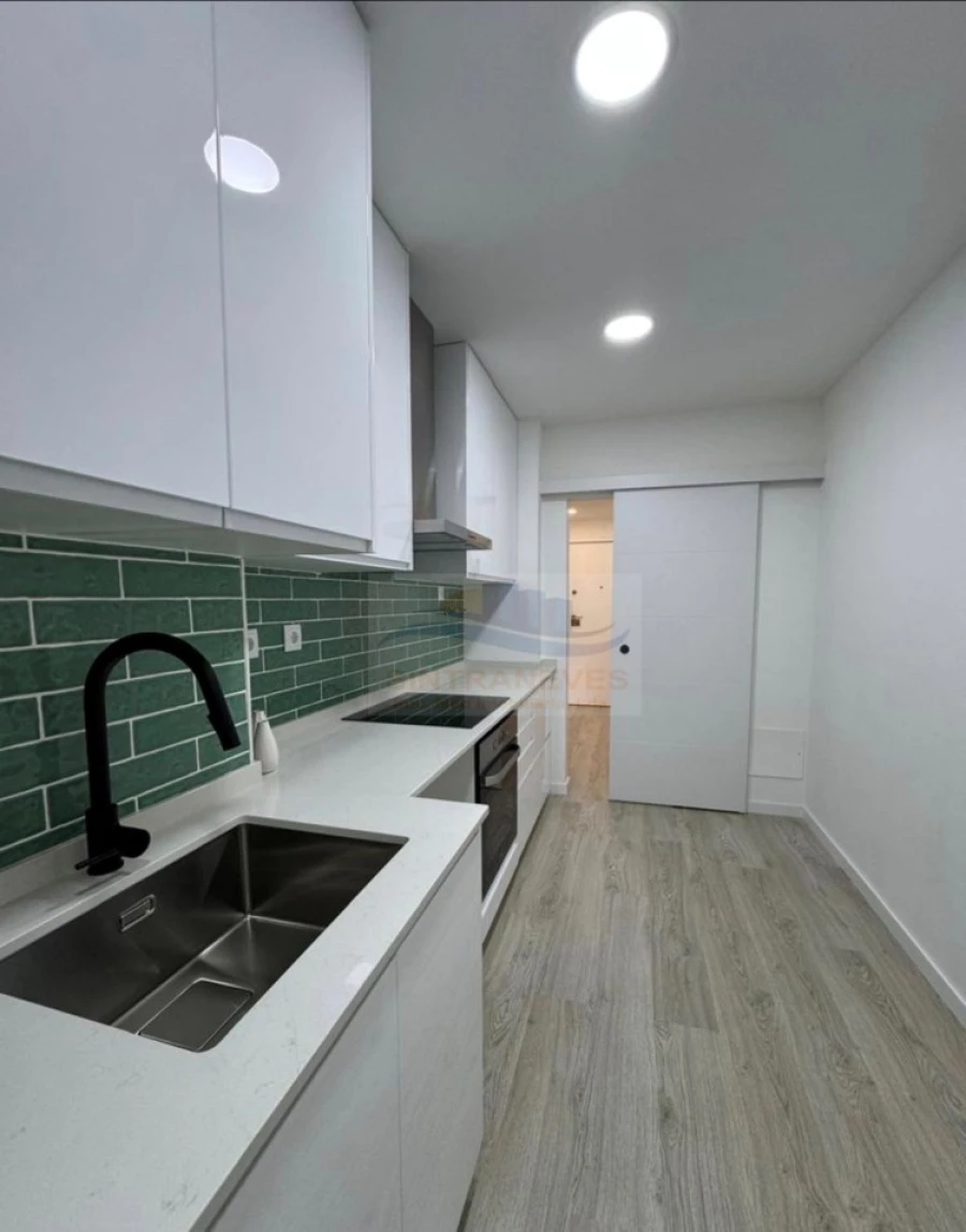 Apartamento T2 para Venda em Algueirão-Mem Martins Foto 6