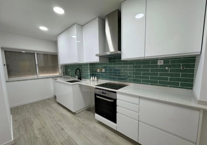 Apartamento T2 para Venda em Algueirão-Mem Martins Foto 12