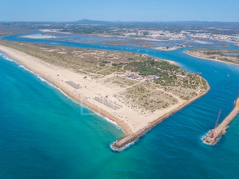 Moradia T3 para Venda em Tavira (Santa Maria e Santiago) Foto 26