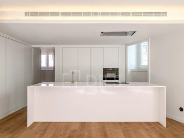Apartamento T2 para Venda em Campo de Ourique