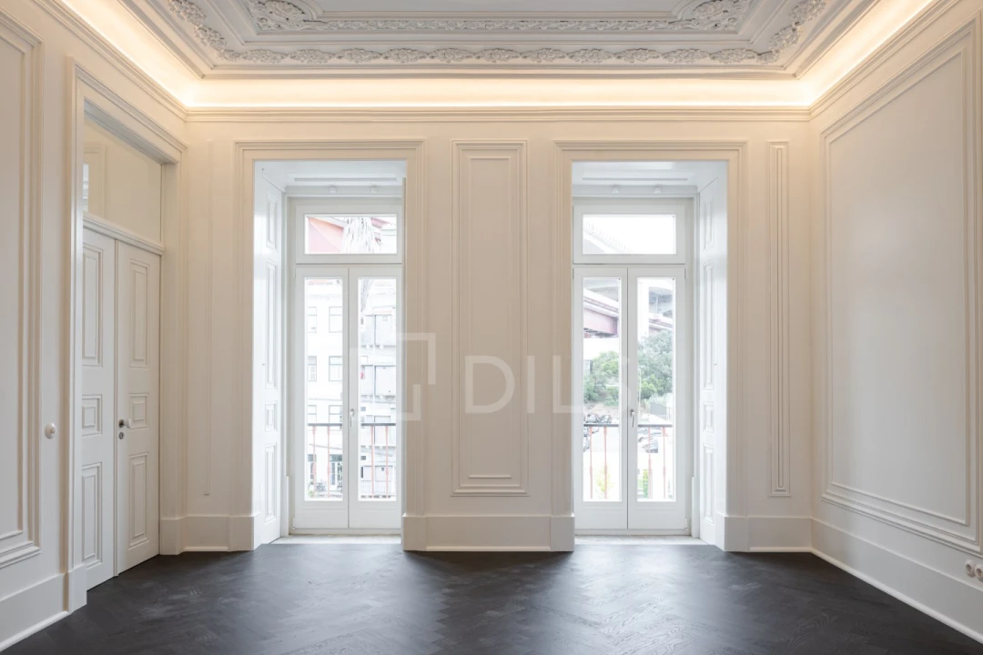 Apartamento T4 para Venda em Alcantara Foto 1