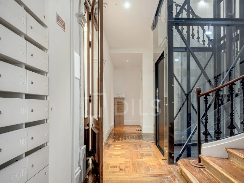 Apartamento T4 para Venda em Alcantara Foto 10
