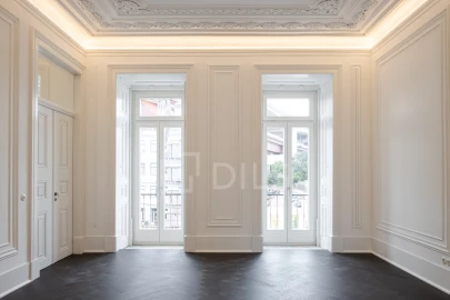 Apartamento T4 para Venda em Alcantara