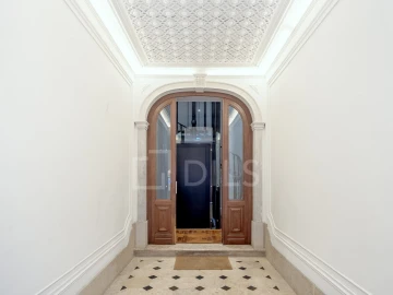 Apartamento T4 para Venda em Alcantara