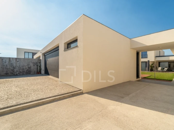 Moradia T5 para Venda em Gulpilhares e Valadares Foto 47