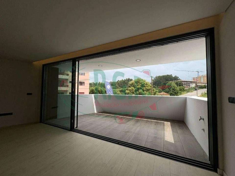 Apartamento T4 para Venda em Gondomar (São Cosme), Valbom e Jovim Foto 4
