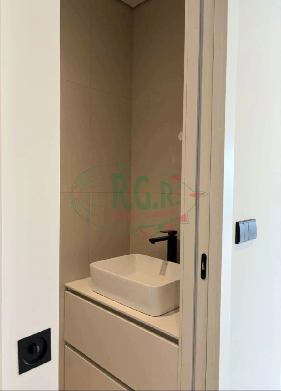 Apartamento T4 para Venda em Gondomar (São Cosme), Valbom e Jovim Foto 14