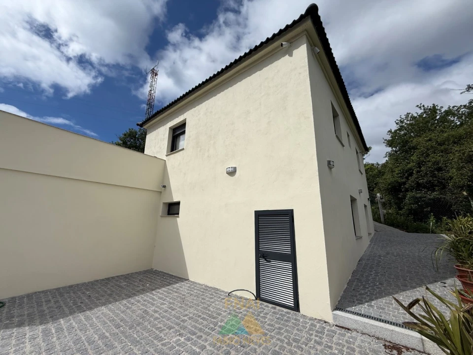 Moradia T2 para Venda em Sabadim Foto 8