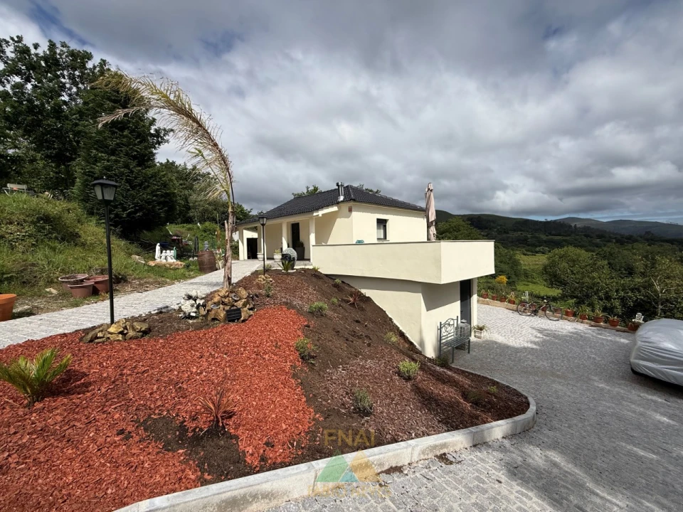 Moradia T2 para Venda em Sabadim Foto 11